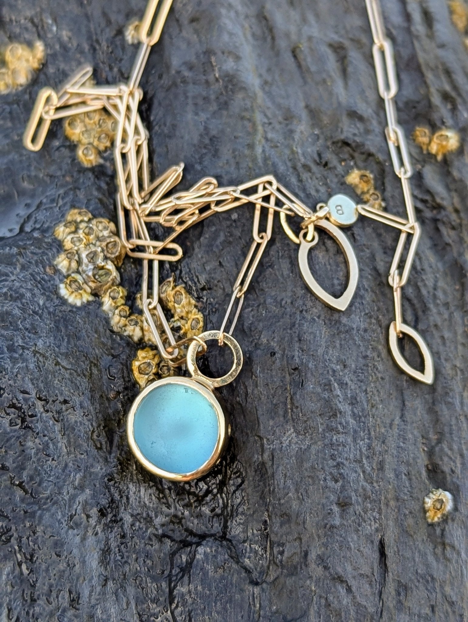 Bespoke 9 Carat Gold Sea Glass Necklace with Bubble Bezel Detail – DeposNecklacesBooblinka Jewellery