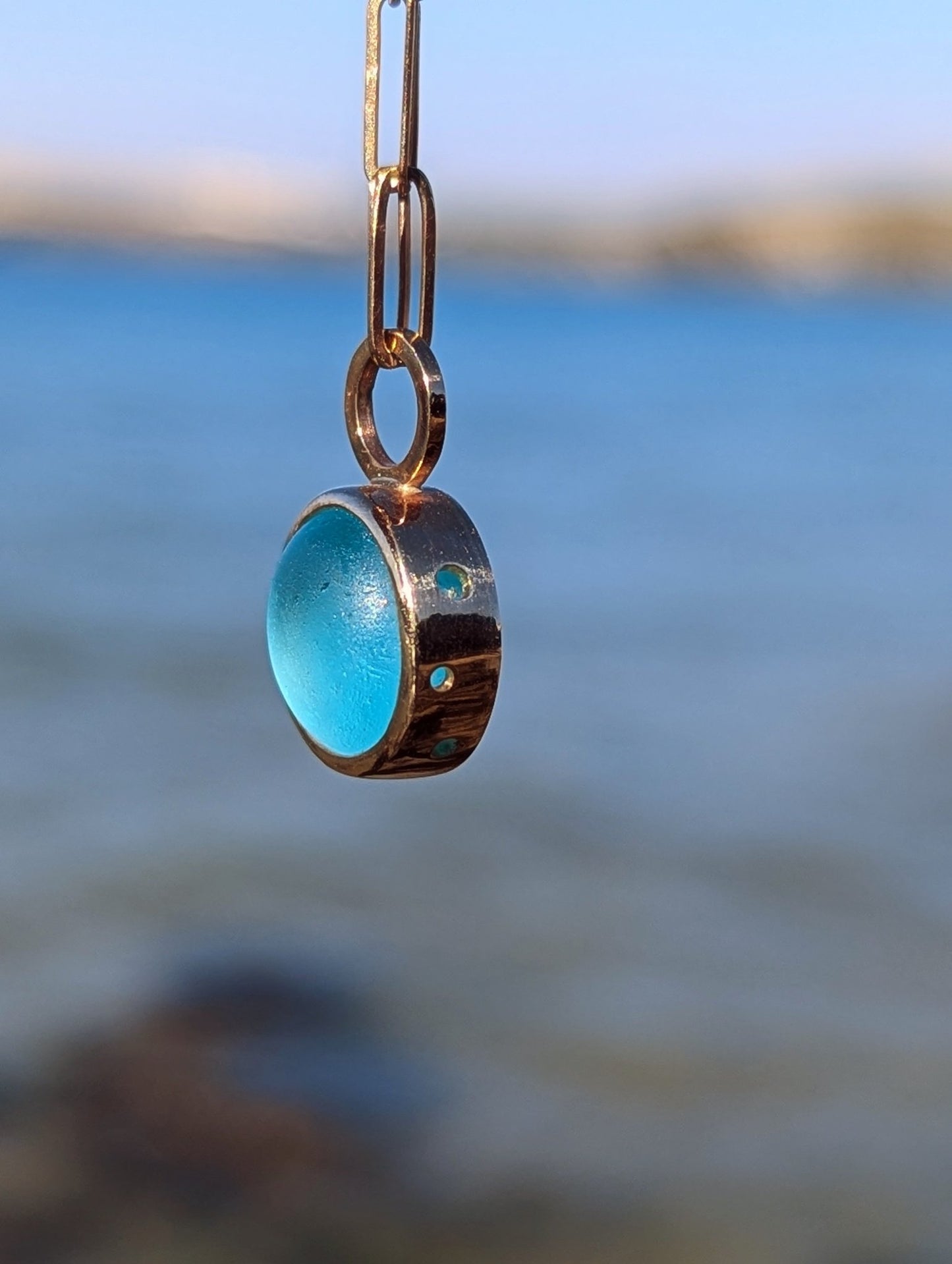 Bespoke 9 Carat Gold Sea Glass Necklace with Bubble Bezel Detail – DeposNecklacesBooblinka Jewellery