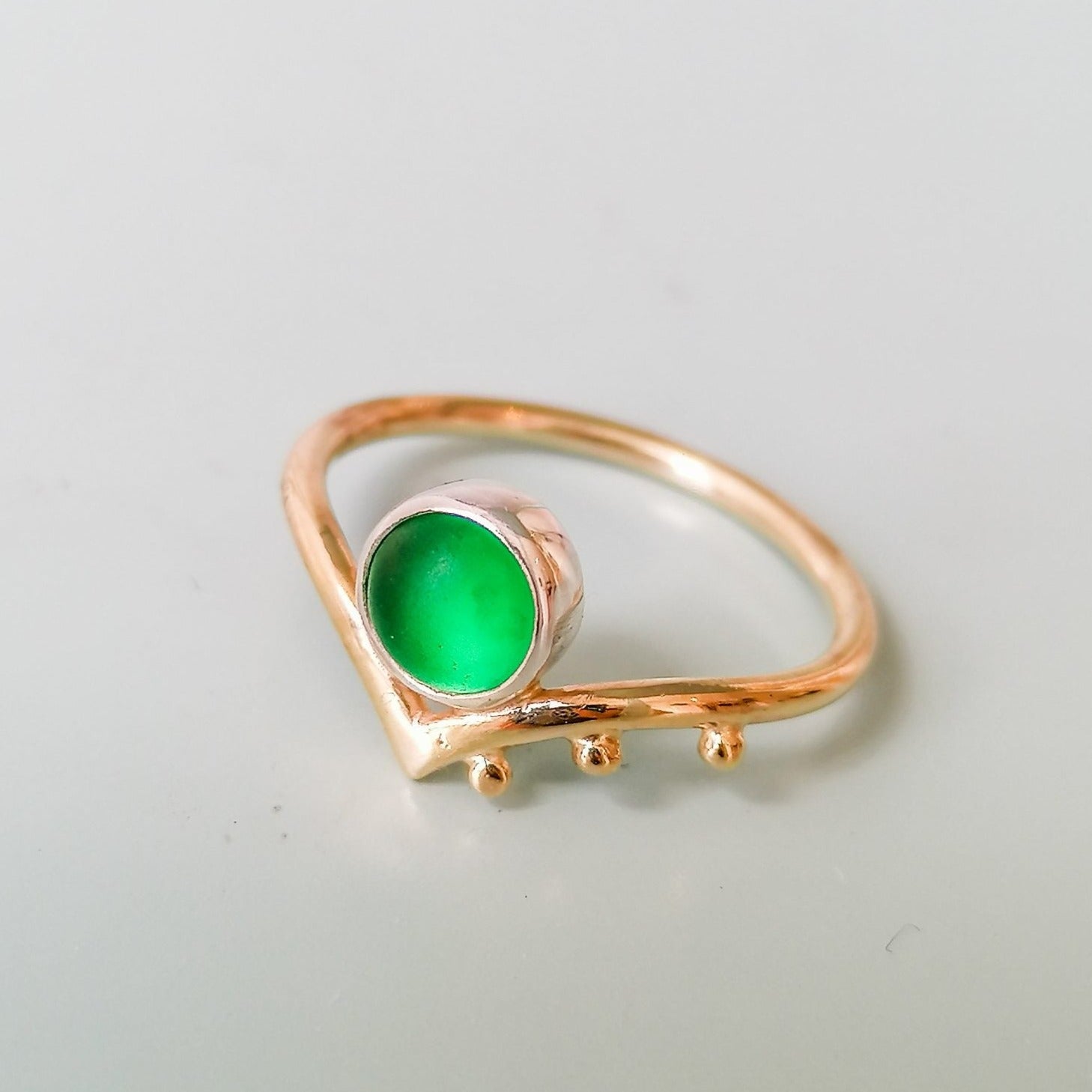 9kt Yellow Gold Green Seaglass Ring