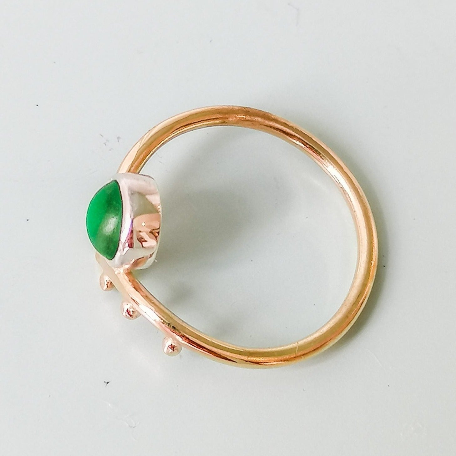9kt Yellow Gold Green Seaglass Ring