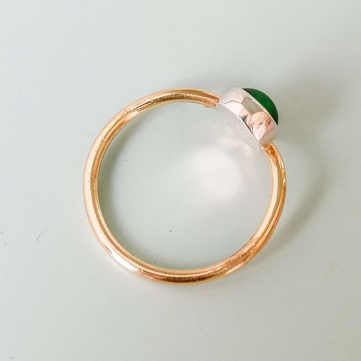 9kt Yellow Gold Green Seaglass Ring