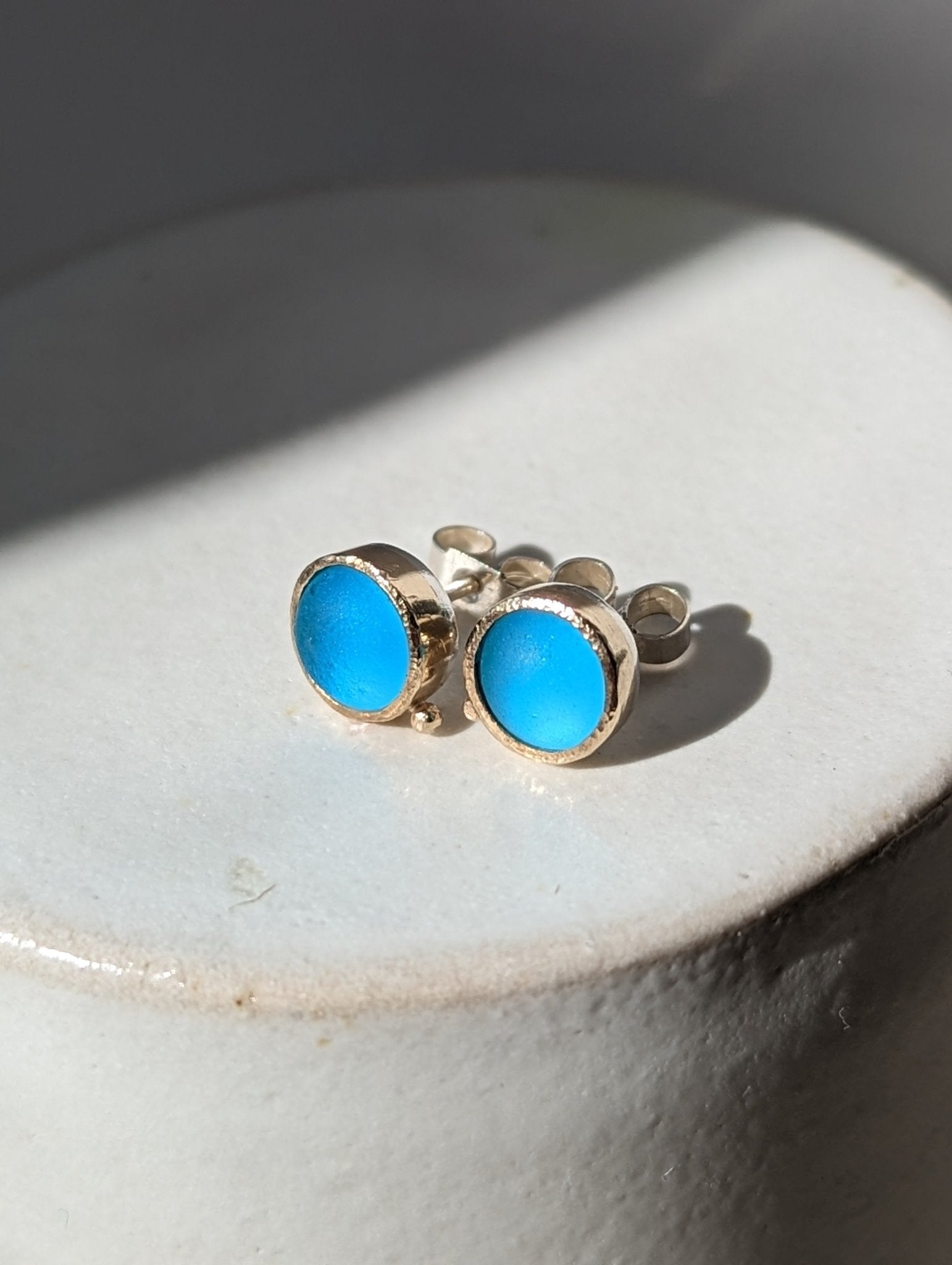 ALLURE 9 carat Yellow Gold and Silver Blue Sea Glass Earring Studs - Booblinka Jewellery